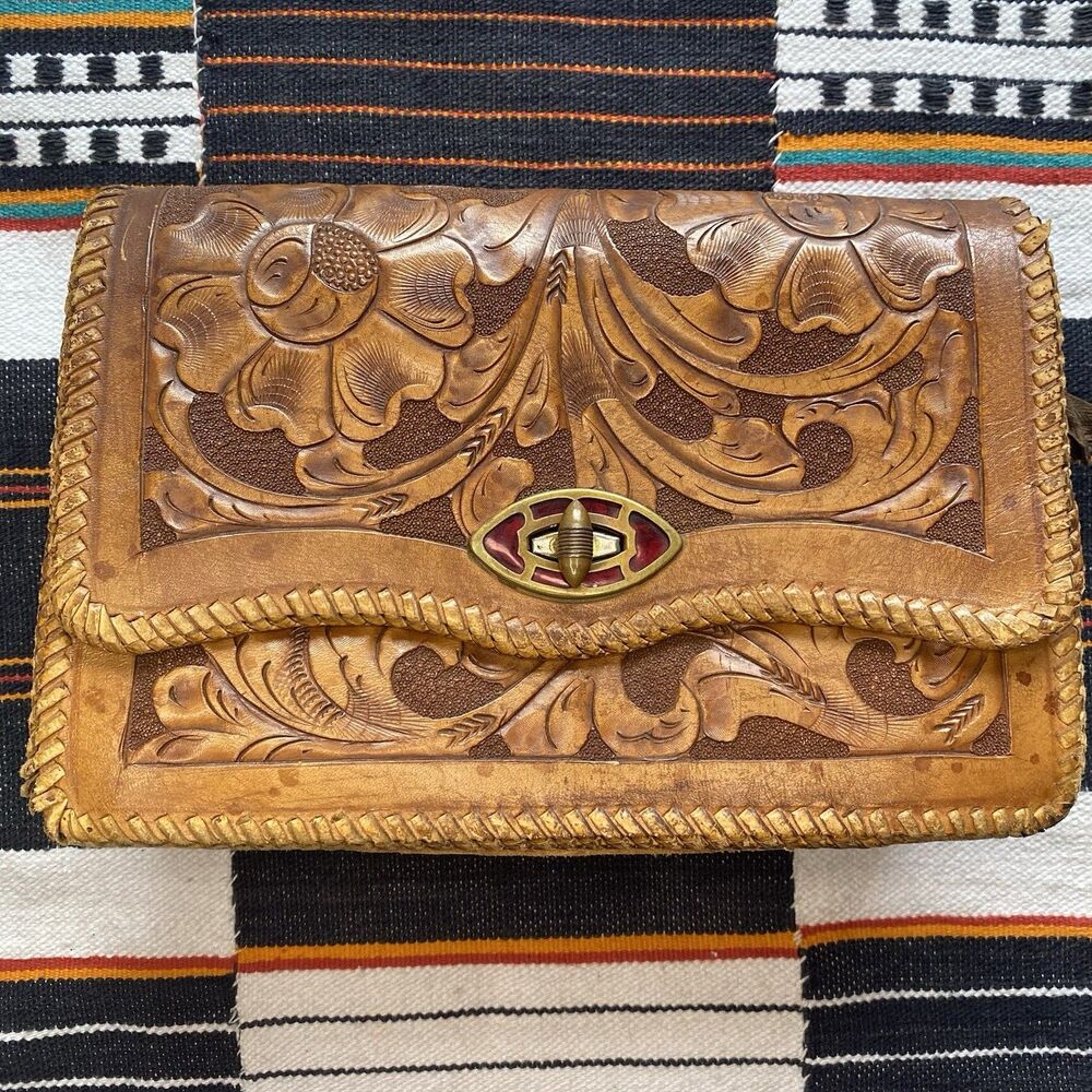 Vintage 70’s Stamped Leather Clutch Purse. Hippie. Boho. Zipper. Pockets. Mirror